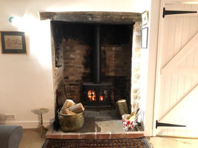 River Cottage A Country Retreat In Wooded Gardens East Stoke  Exteriér fotografie