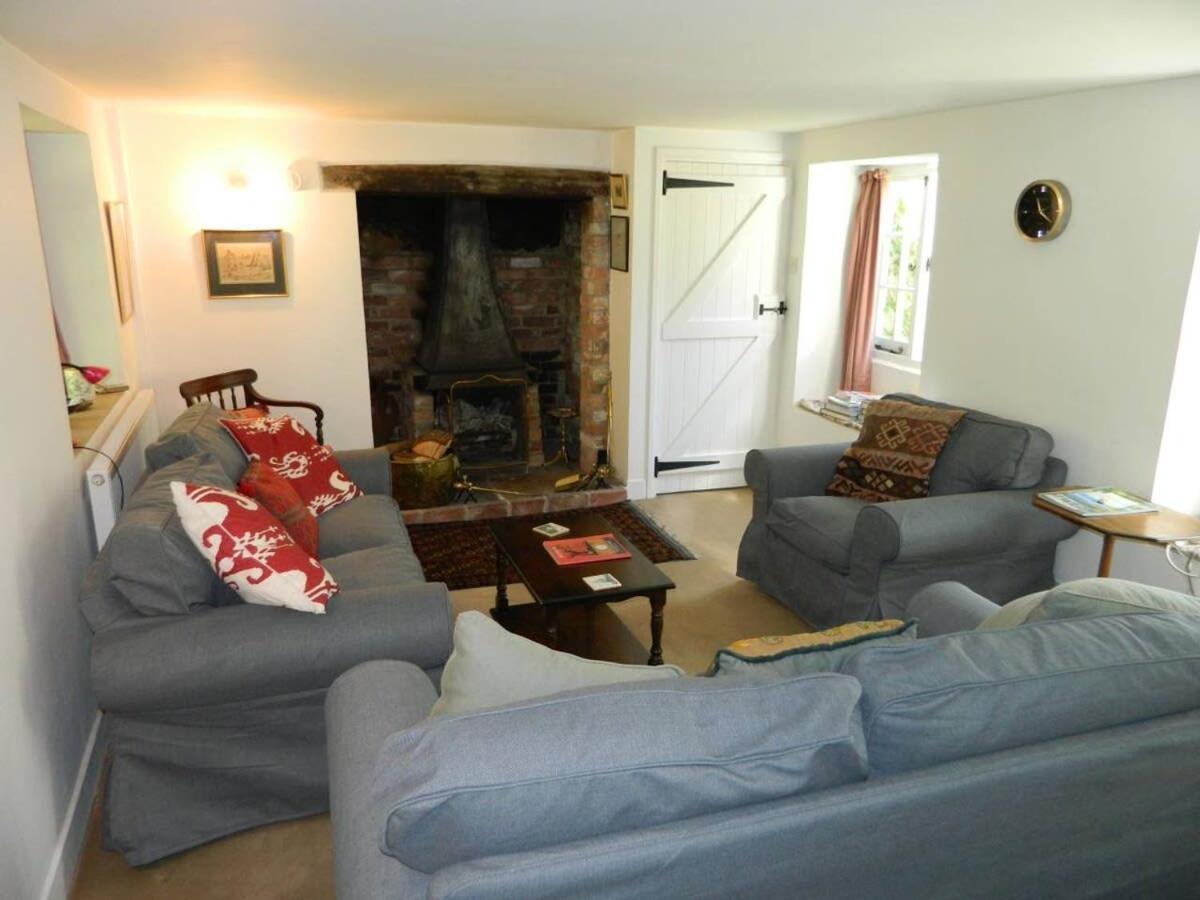 River Cottage A Country Retreat In Wooded Gardens East Stoke  Exteriér fotografie