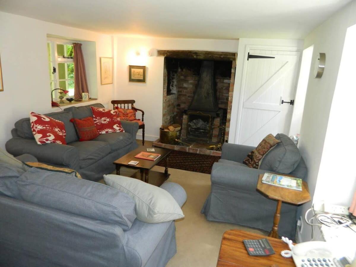 River Cottage A Country Retreat In Wooded Gardens East Stoke  Exteriér fotografie