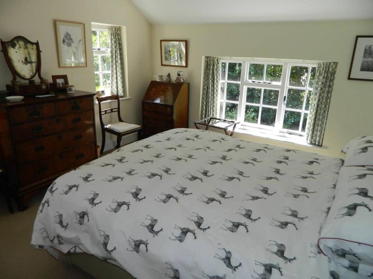 River Cottage A Country Retreat In Wooded Gardens East Stoke  Exteriér fotografie