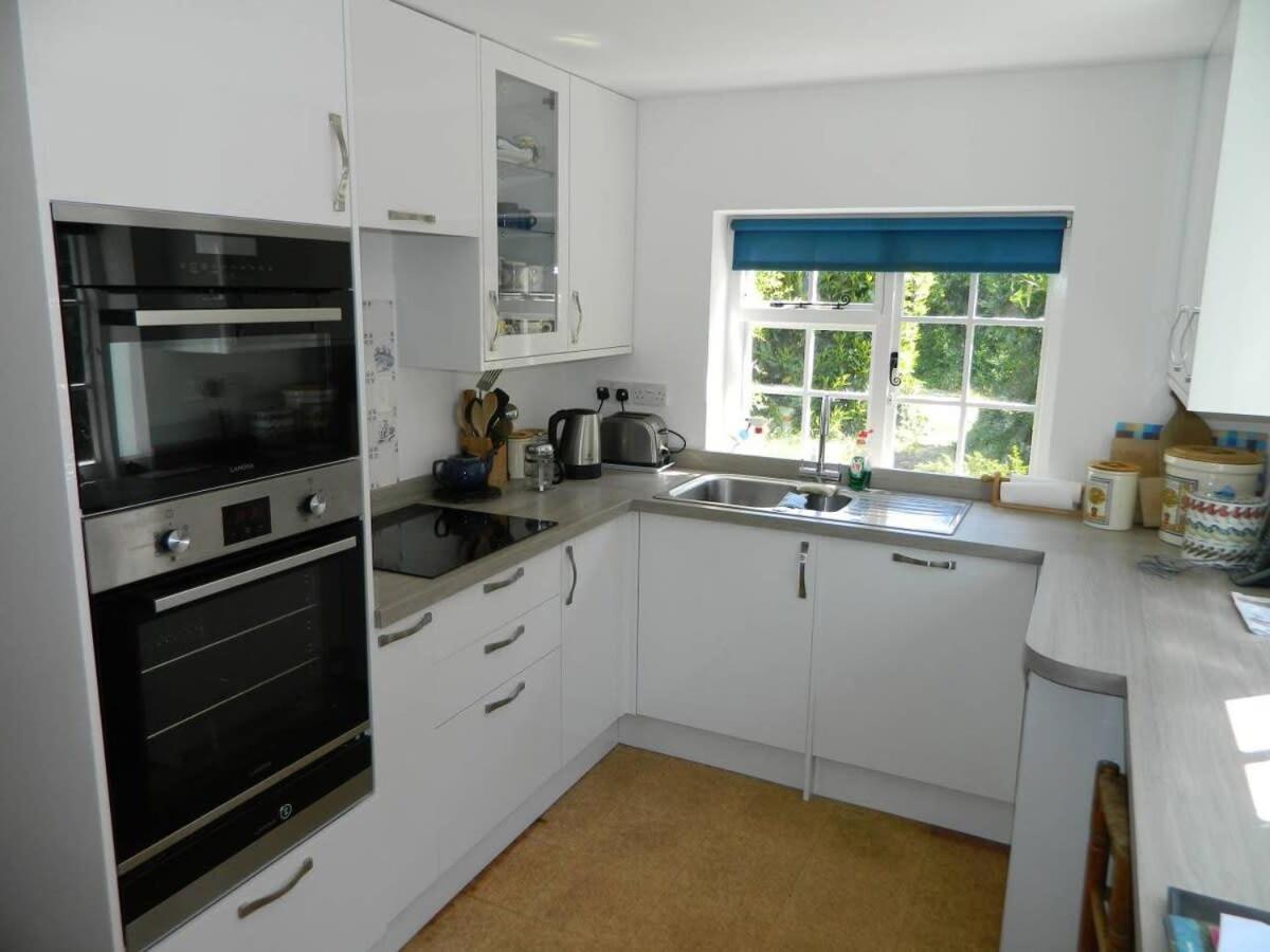 River Cottage A Country Retreat In Wooded Gardens East Stoke  Exteriér fotografie